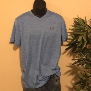 Under Armour men’s medium loose fit tee